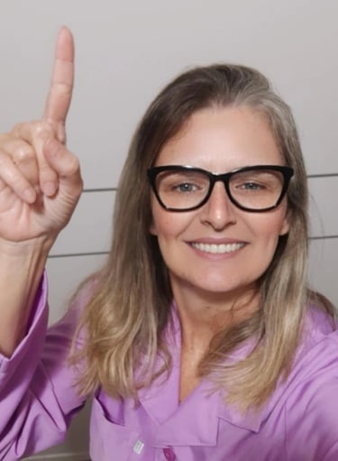 Agende com a melhor profissional em furo de orelha humanizado em campinas e região