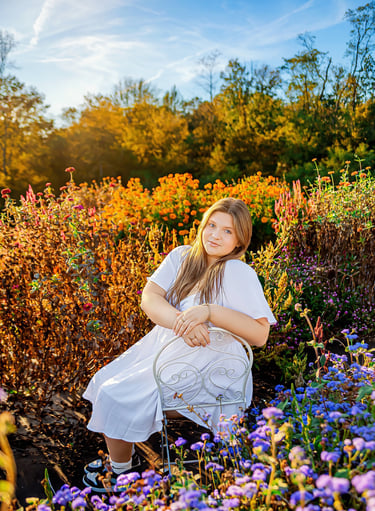 Elizabethtown PA Senior pictures at Country Joy Flowers by a Hershey PA senior picture photographer