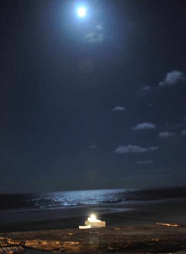 moon rise over tofo beach, Praia do tofo, Mozambique