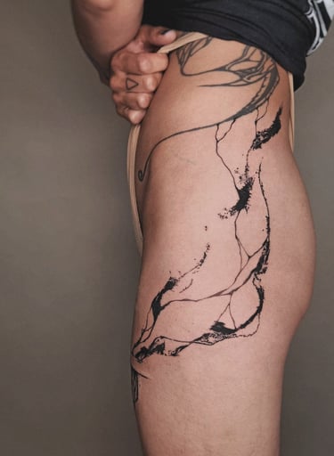 tattoo lyon abstrait