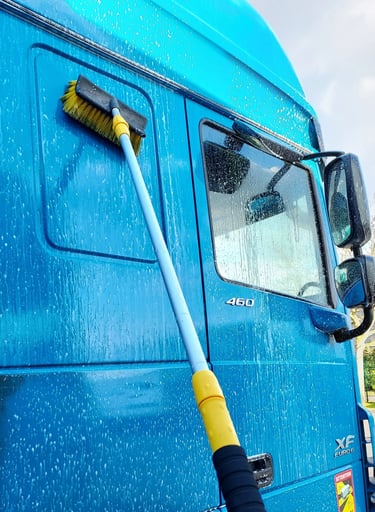 nettoyage extérieur cabine de camion