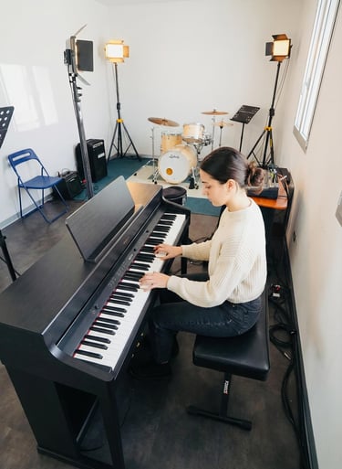 Studio Pianoforte in Sale Attrezzata a Bologna Presso Creative Hub Academy