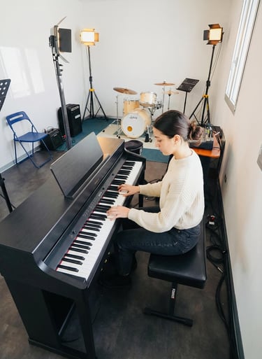 Studio Pianoforte in Sale Attrezzata a Bologna Presso Creative Hub Academy