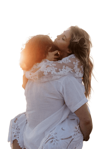 un couple qui s'aime en séance photo avec le photographe de couple romain daniel aux sables d'olonne