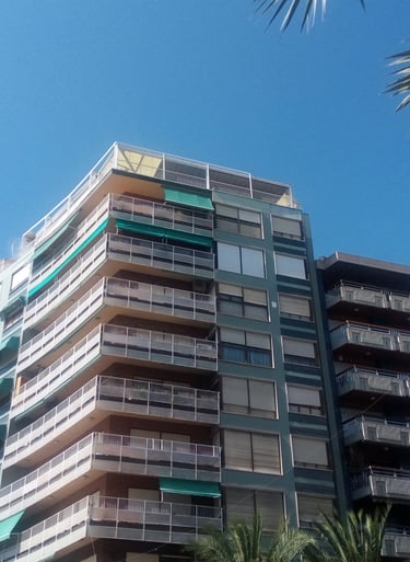 Gran Cerramiento de terraza en ático con Techo deslizante y Plegables. 