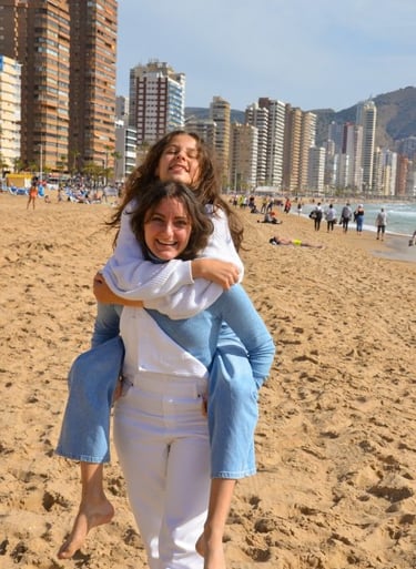 benidorm-spiaggia-levante-sorelle