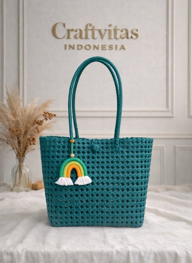 Tas anyaman plastik model sekar warna tosca handmade Craftvitas Indonesia