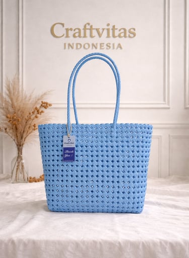 Tas anyaman plastik model sekar baby blue handmade Craftvitas Indonesia