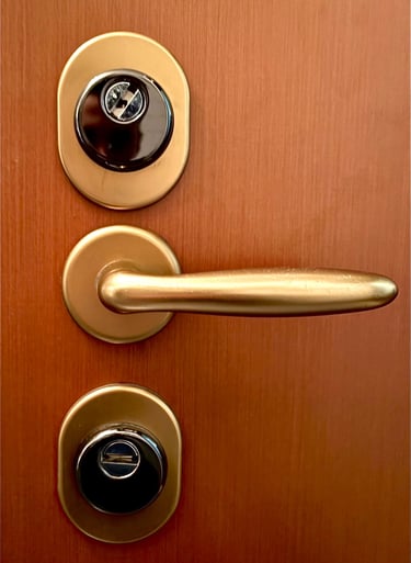 Apertura, sostituzione e riparazione serrature porte blindate ad Abbiategrasso.