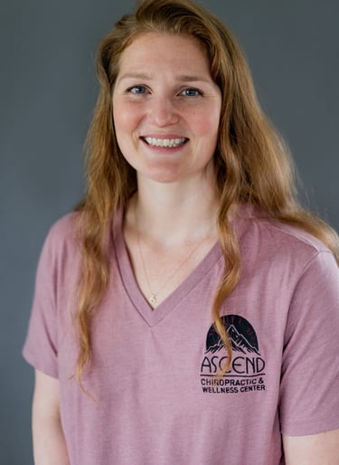 Dr Suzanne Colesar Yerger. Williamsport chiropractor, Pregnancy, sports injury, back pain, headaches
