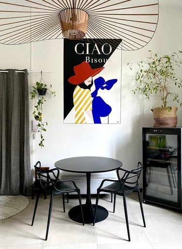 fresque murale peinture silhouette femme haute couture