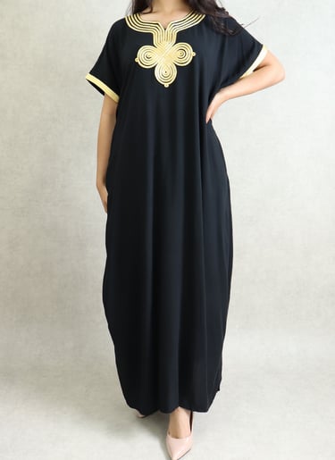 gandoura tunisienne traditionnelle, culture et mode tunisienne