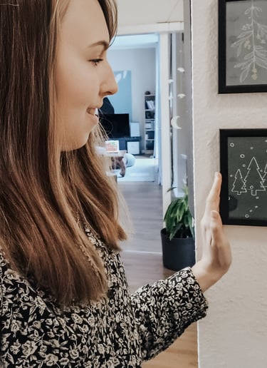Janina Jaeckel beim Wohnung einrichten