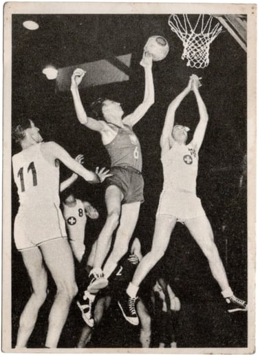 1958 Heliomalt Chocolate Swiss Vs Portugal Eurobasket FIBA 1957 Rare Basketball Gilbert Widmer
