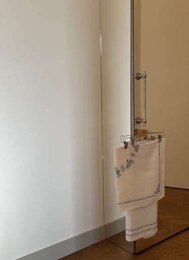 modernist vintage table linen