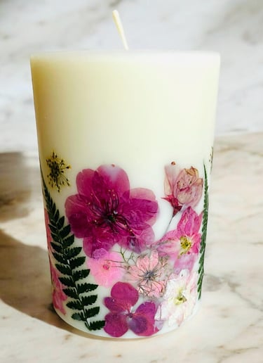 Pressed flower candle
