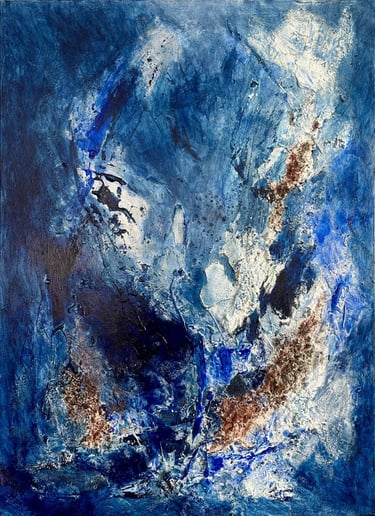 Peinture abstraite de Caroline Blanc artiste peintre tons bleus de Prusse ocres terres en reliefs