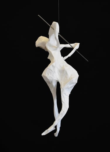 mobile sculpture papier personnage mouvement