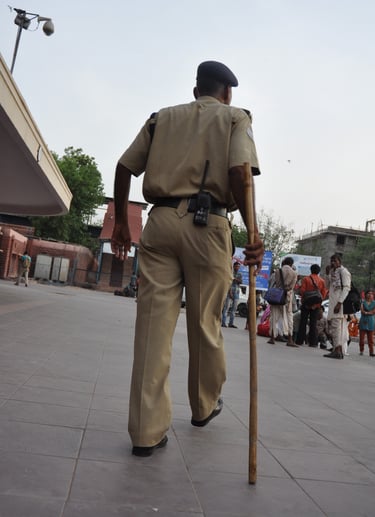 locals at Jodhpur station, Rajasthan, India