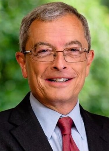 Mediator experienced in resolving disputes is available to help find the path to resolution