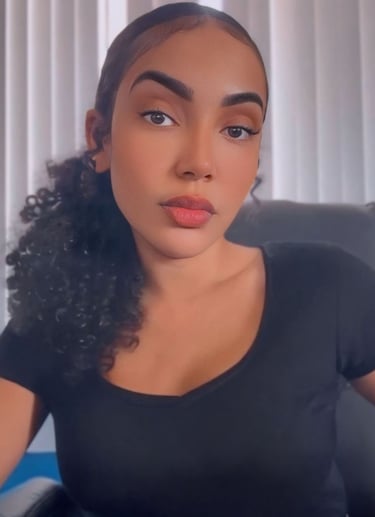 Foto de perfil de uma profissional da empresa.