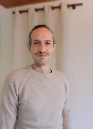 Ritratto di Paolo Maruzzi, operatore Shiatsu e di tecniche di Medicina Tradizionale Cinese.