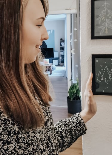 Janina Jaeckel beim Wohnung einrichten