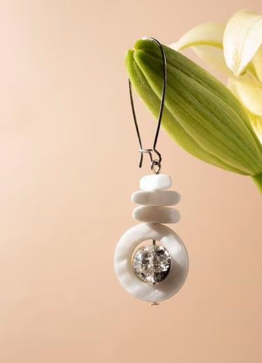 acrylic-and-resin-jewelry