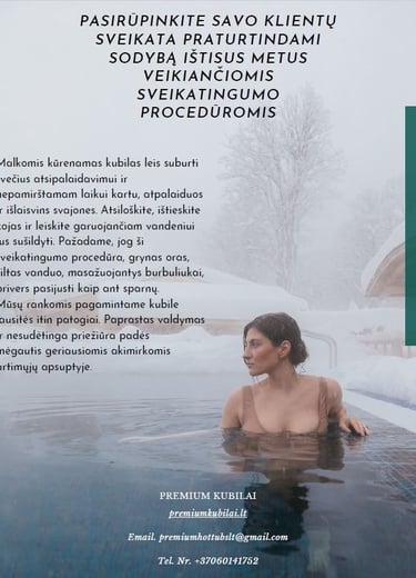 Moteris karštame baseine lauke žiemą