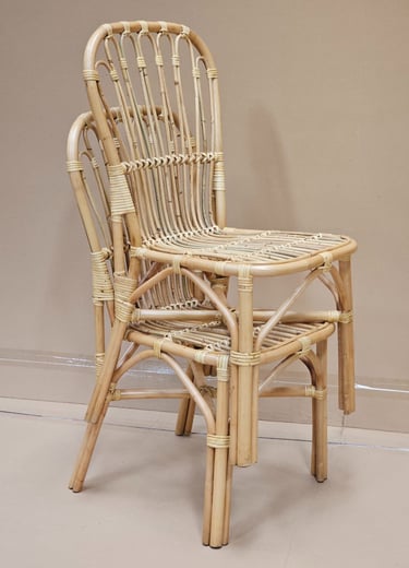 Stakeable rattan chiar