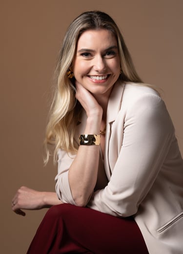 Dra Luisa Gross - Oftalmologista especialista em Cirurgia Plástica Ocular