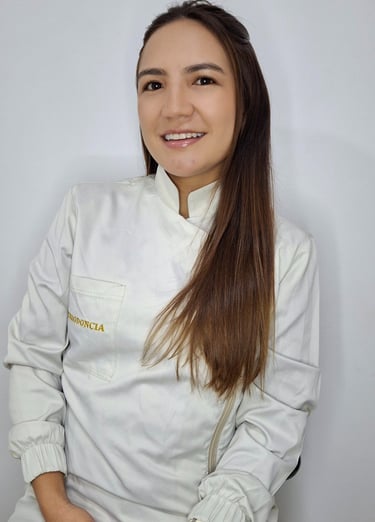 Periodoncista Maunela Restrepo