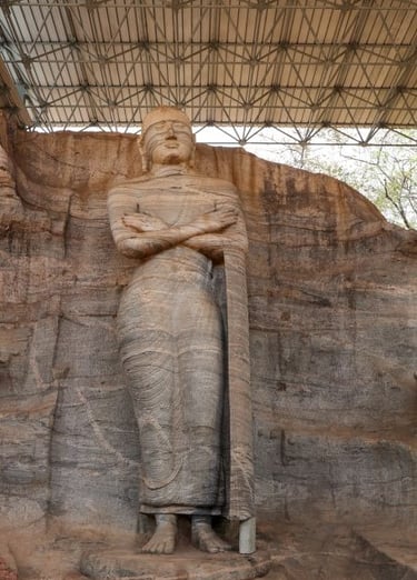 polonnaruwa-gal-vihara-in-piedi
