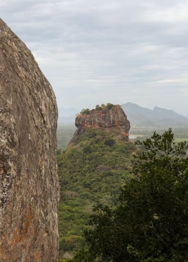 sigiriya-lion-rock-vista