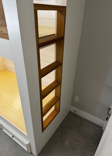 Bunkbed ladder 