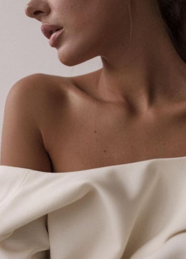 Neck lift procedure illustration from Macys Plastic Surgery Manchester.