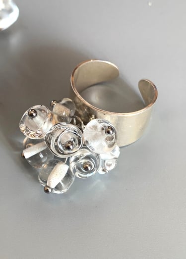 Bague pépites de verre de Murano. Moderne