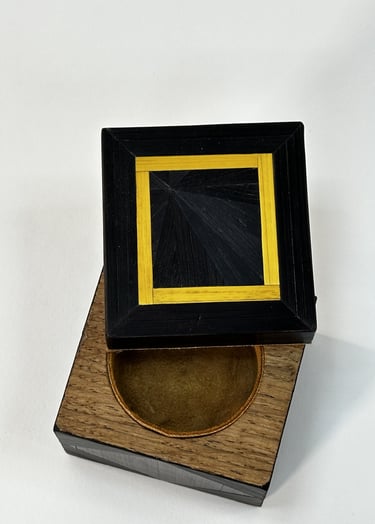 boite à bijoux en marqueterie de paille noir et or