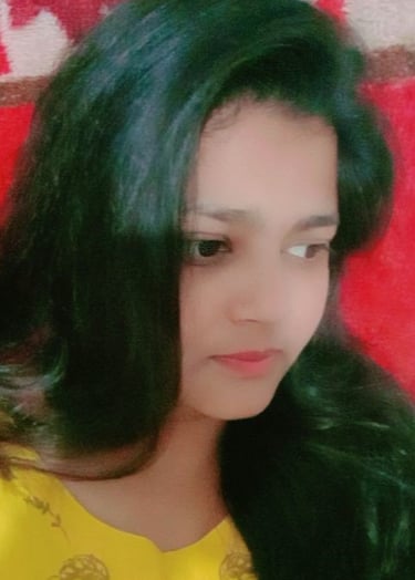 Ragini Rawat is a media and chief editor of website blogs and wife of  Rahul Kumar
