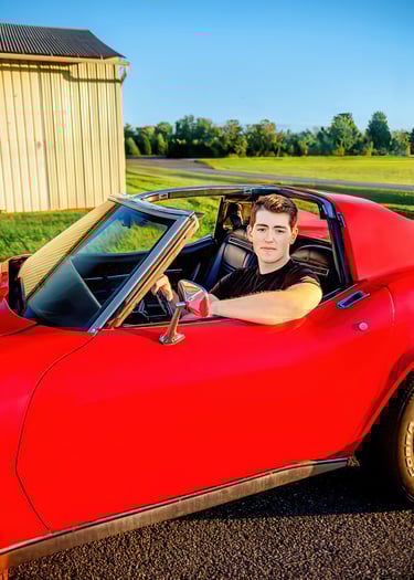 Senior Picture Photographer. Lancaster PA senior pictures. Manheim PA senior pictures. Hershey PA senior pictures.