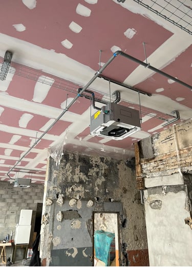 a ceiling fan with a ceiling fan and a ceiling fan
