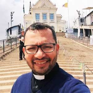 Pe. Gilmar diocese de Nova Friburgo  Pe. Gilmar R. Gomes Diocese Nova Friburgo