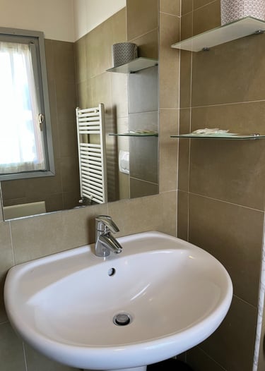 Bagno camera tripla Hotel Aurora Colico