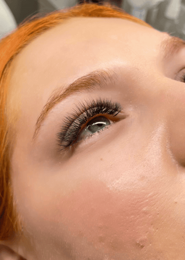 Extensão de cílios casagranbelle
