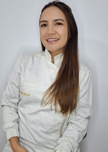 Periodoncista Maunela Restrepo