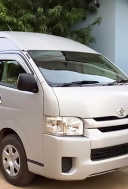 Mini Van para 9 personas