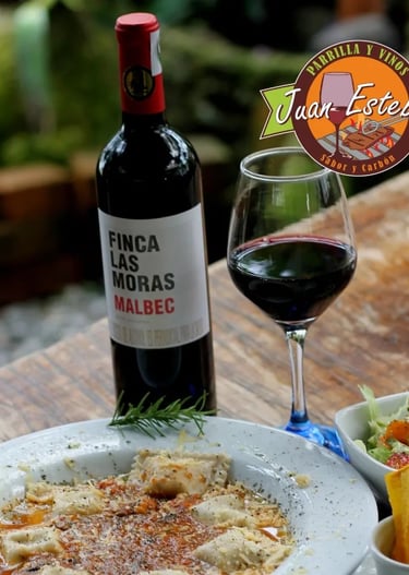 Raviolis artesanales con vino Malbec – Parrilla y Vinos Juan Esteban