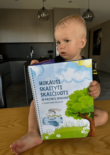 Knygelės “Mokausi skaityti, skaičiuoti ir pažinti spalvas“ pristatymas