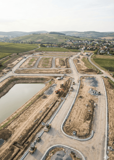 Obra civil en ejecución en Andalucía con organización y control técnico del proyecto.