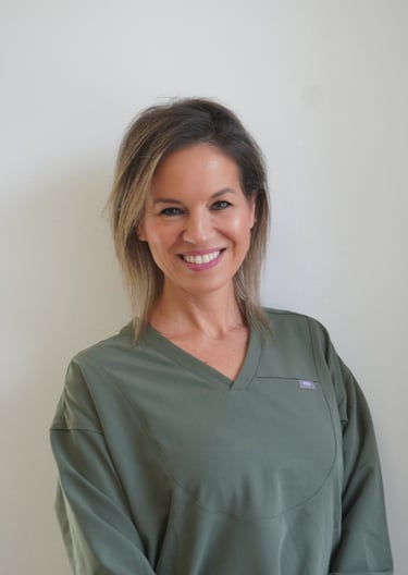 odontologa protesica en sevilla